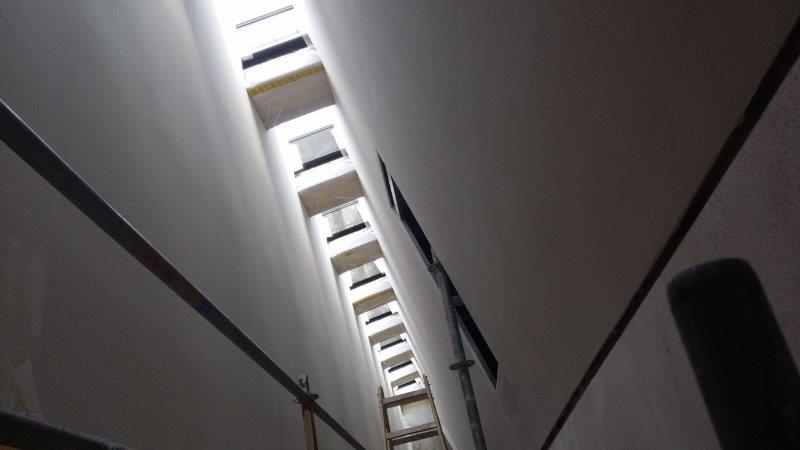 Kovinska podkonstrukcija za suhomontažni strop
