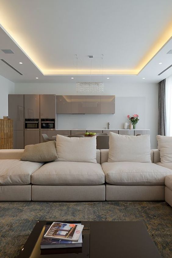 Svetel dnevni prostor po popolni prenovi